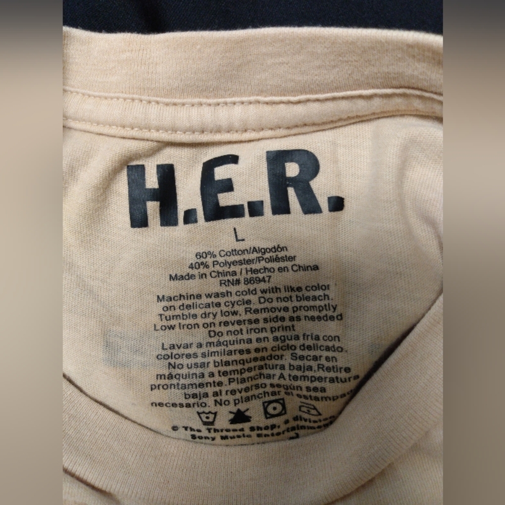 H.E.R. Long Sleeve Graphic T-shirt - Picture 4 of 5